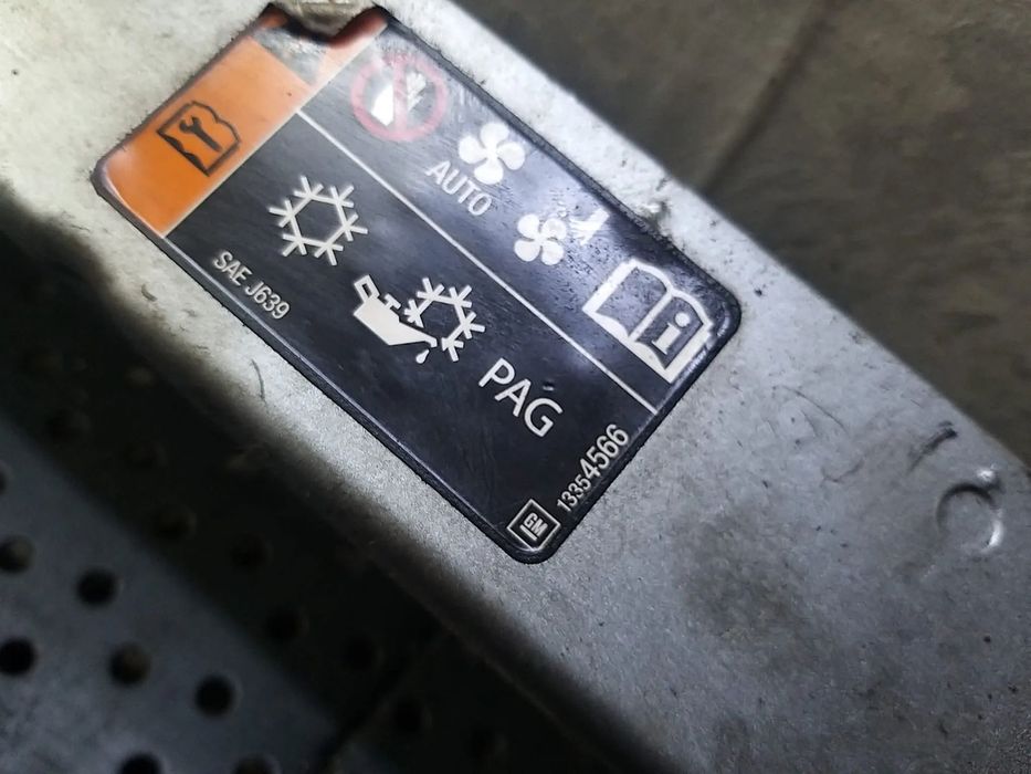 Capac panou frontal opel astra j 13354566 13312474 422474049