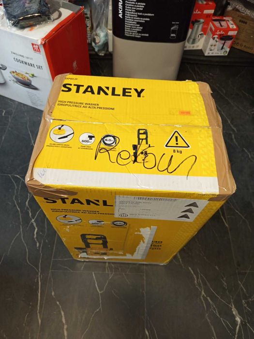 Електрическа водоструйка Stanley