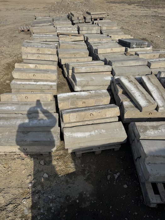 Продам бордюры в хорошем состоянии