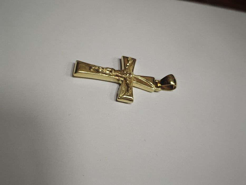 Cruce aur 18k 3.09gr (r)