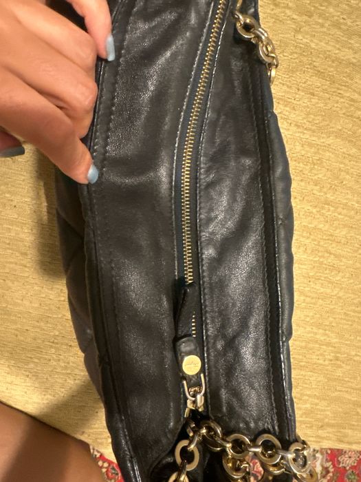 Продаються  salvadore ferragamo