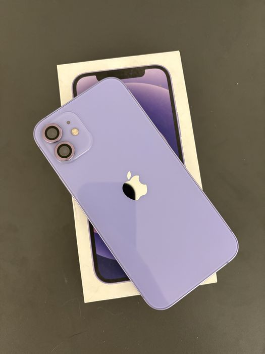 iPhone 12 в лавандовом цвете