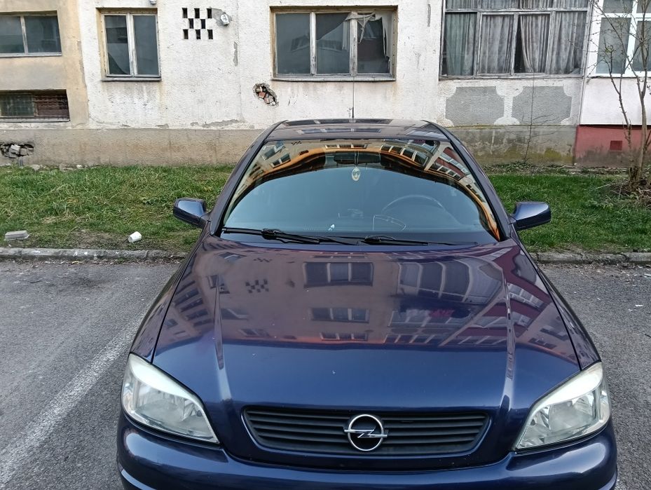 Vând  Opel Astra g
