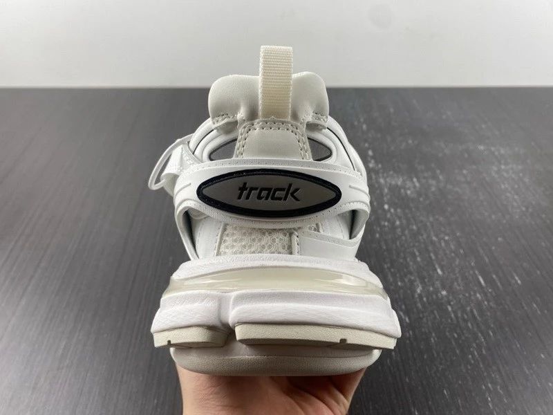 Balenciaga Track Sneaker "White/Rainbow Laces" | РАЗМЕРИ: 35 до 46