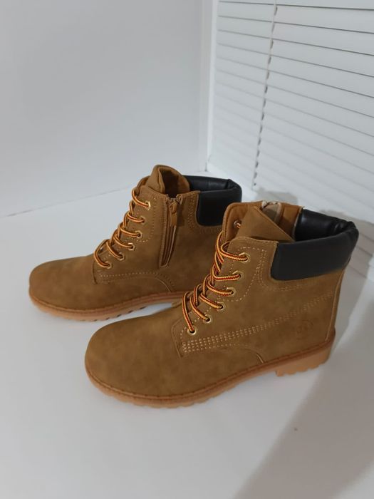 Ботинки женские демисезонные