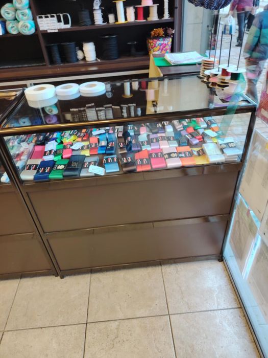 Магазинно оборудване