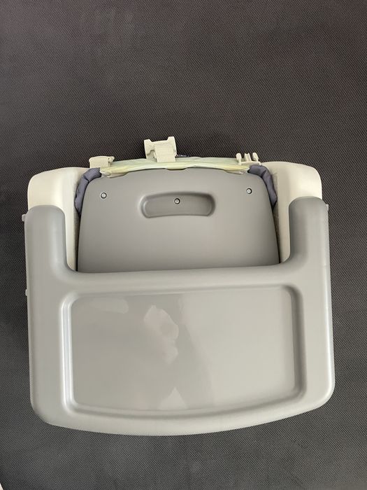 Scaun de masa Chicco Booster Baby Elephant 6luni+