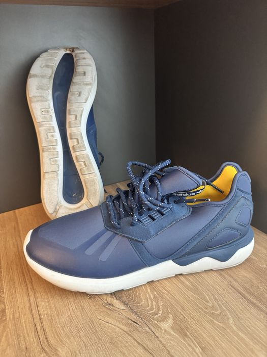 Adidas marimea 46