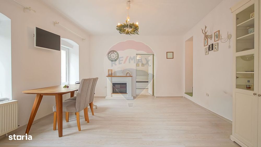 Apartament 3 camere cochet, renovat, Centrul Istoric