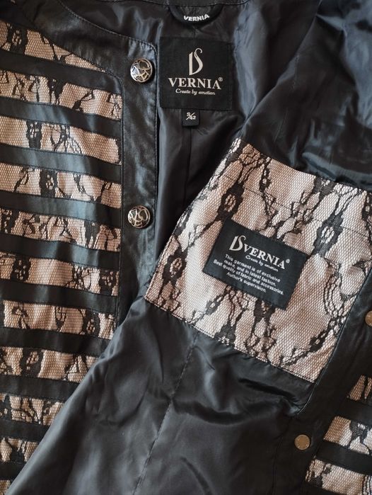 Продам плащ фирмы Vernia