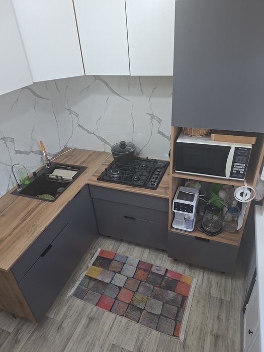 Продам 4 комнатную квартиру