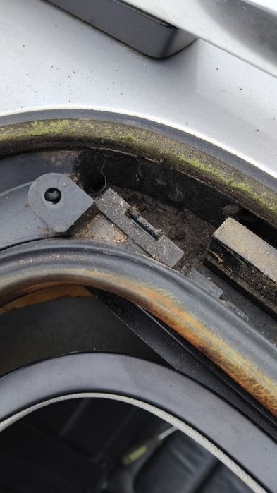 Tinichigerie Reparati trape  lumini ambientale