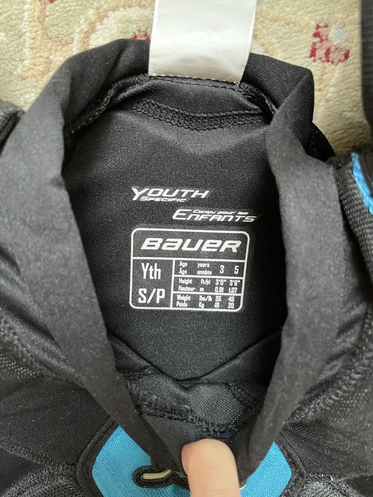 Жилет на хоккей bauer