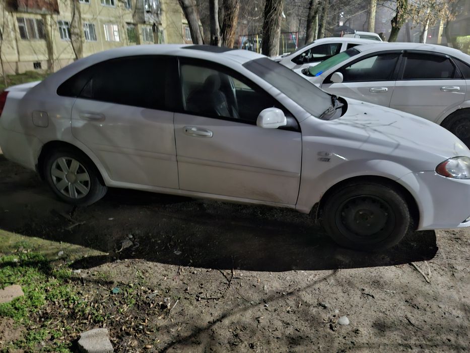 Lasetti Jentra qilingan avtomat