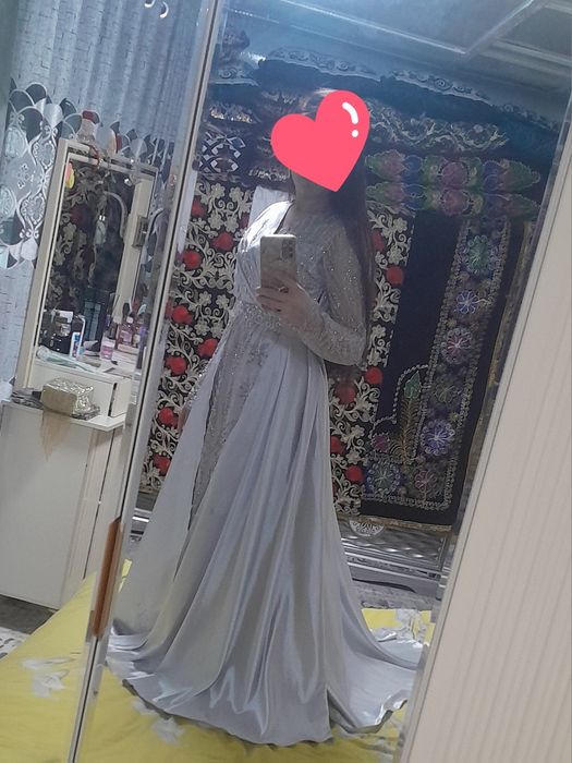 Toy va bazimlar uchun koʻylak