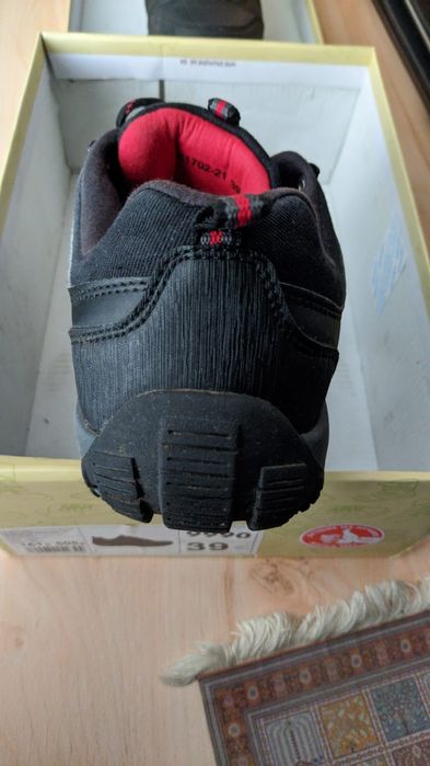 Продаются ботинки демисезон