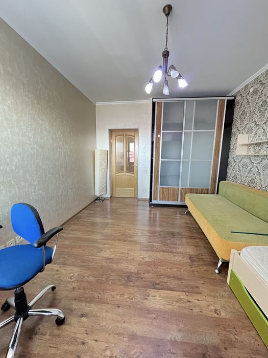 Евротрешка в районе ГиперДина