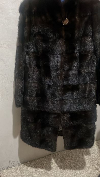 Продам норковую шубу