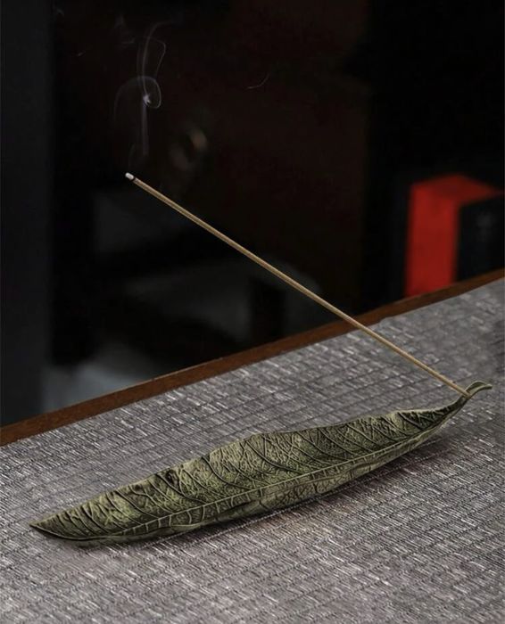 Поставка за ароматни пръчици