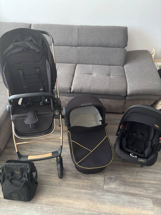 Детска количка Chipolino.