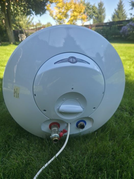 Boiler termoelectric/electric TESY 139L 2000W cu serpentina