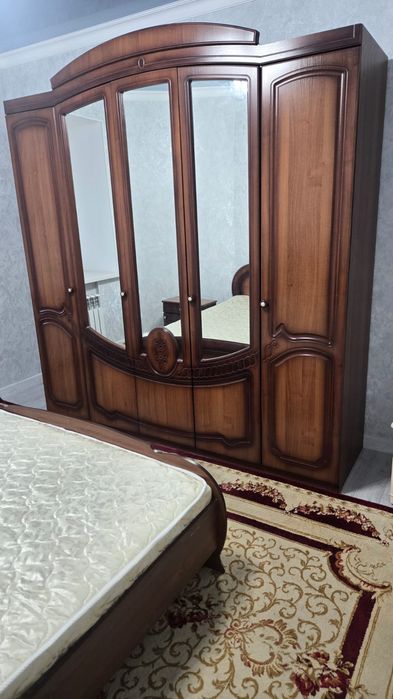 Спальный сатылады. Бағасы келісім бойынша.