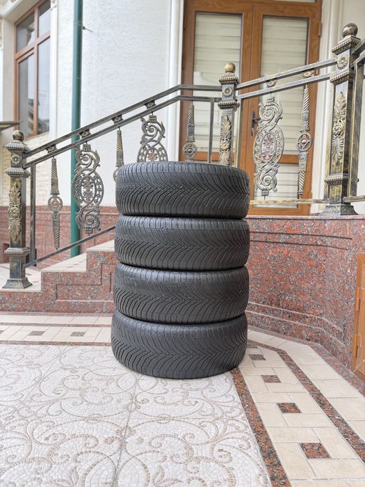 Michelin balon sotiladi 235/55/17