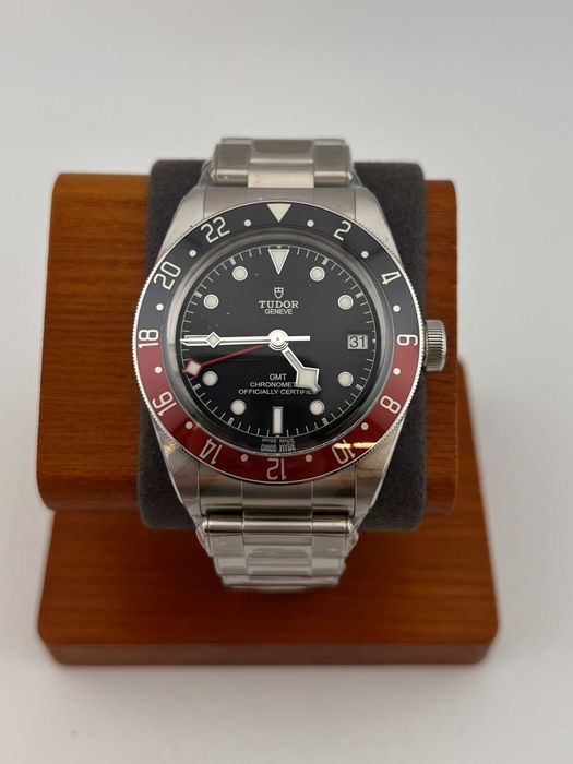 Наручные часы TUDOR Black Bay