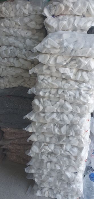 Рангли тошлар галка