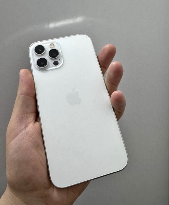 Iphone 12 pro max silver