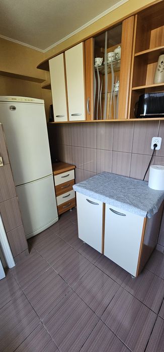 Chirie apartament AN 2 camere decomandat Piata Rogerius