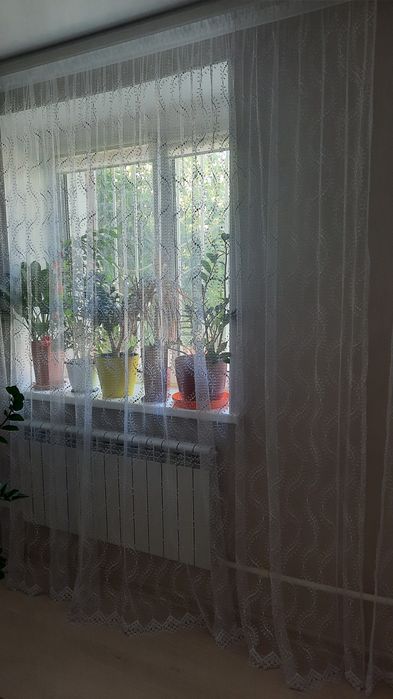 Продам тюль высота 2.5 метров ,ширина 10 метров в отличном состоянии.