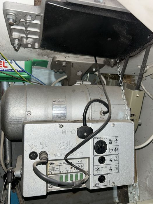 Masina de cusut JUKI MO 6700