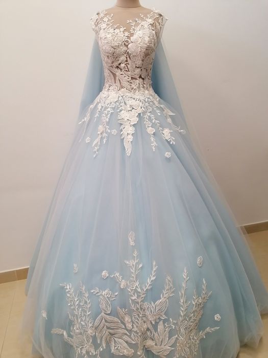 Булчинска , Булченска , Бална , Абитурентска , Вечерна, Сватбена Рокля