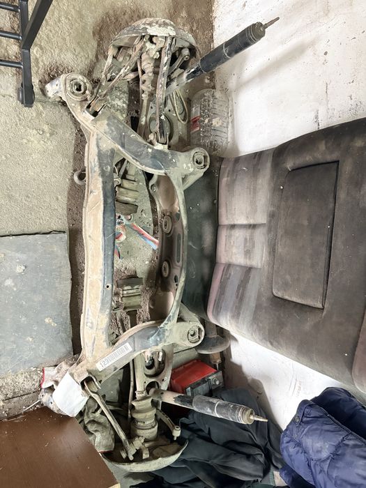 Продам заднюю балку , Мерседес