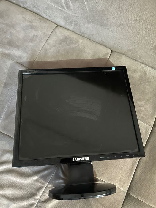 Монитор Samsung 1280x1080 60hz