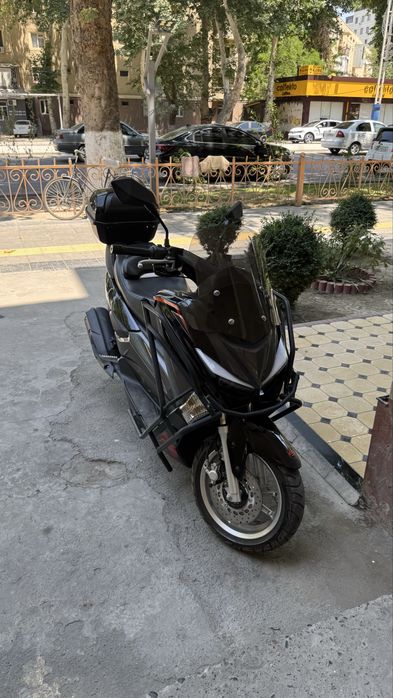 Skuter moto M max
