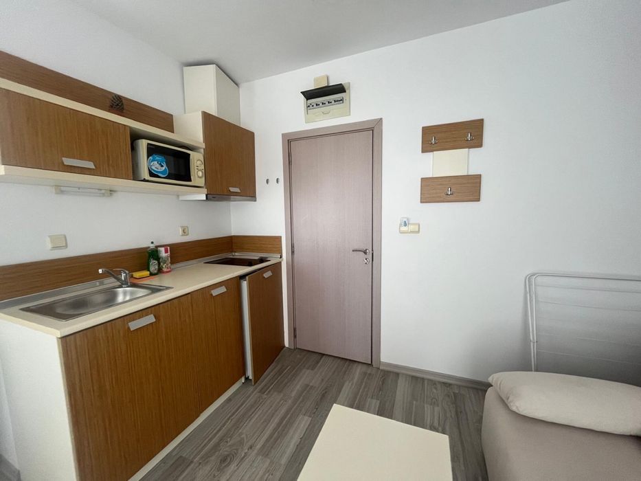 Продава се Едностаен апартамент в к.к. Слънчев бряг - 40 кв.м за 1175 €/кв.м - Снимка #1