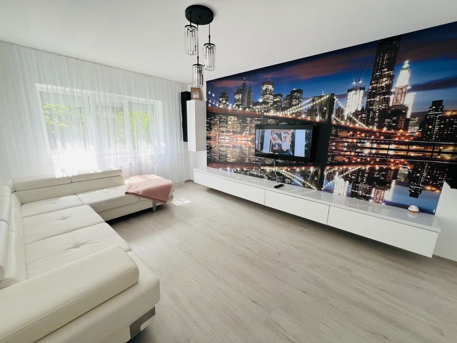 Inchiriez apartament 3 camere