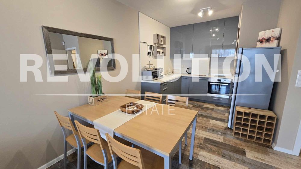 Дава се под наем Двустаен апартамент в Варна, Бриз - 77 кв.м за 1000 € - Снимка #2