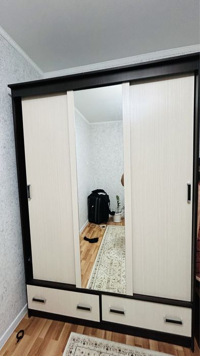 Продаи шкаф комнатный