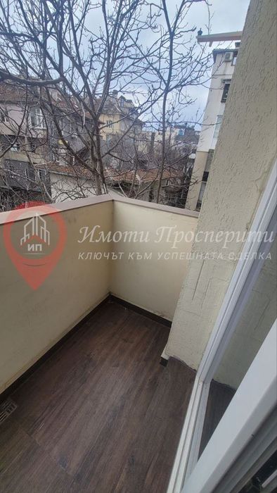 Офис в София-Център площ 85 цена 700