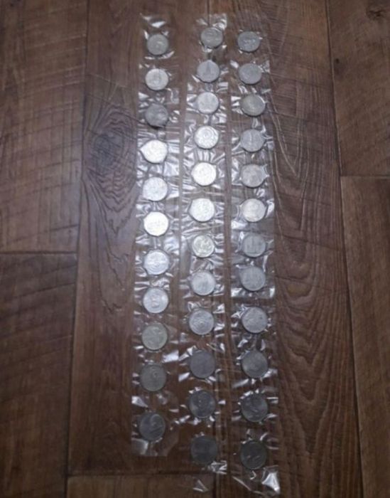 Продам юбилейные рубли