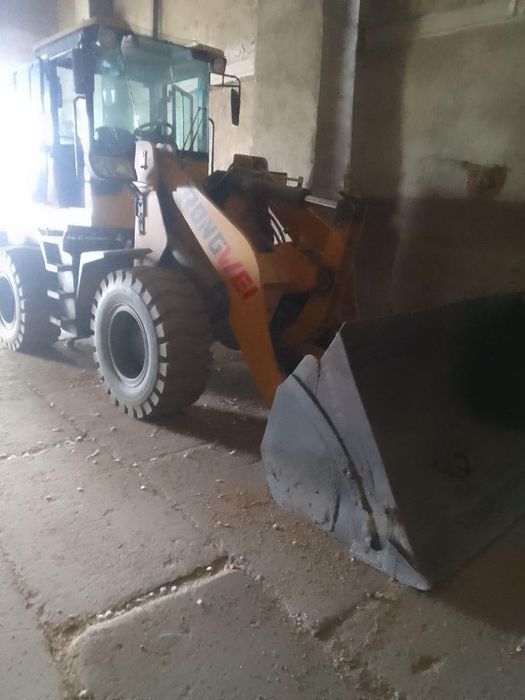 Срочно продаю погрузчик