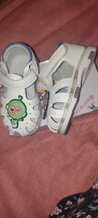 Детский сандалии