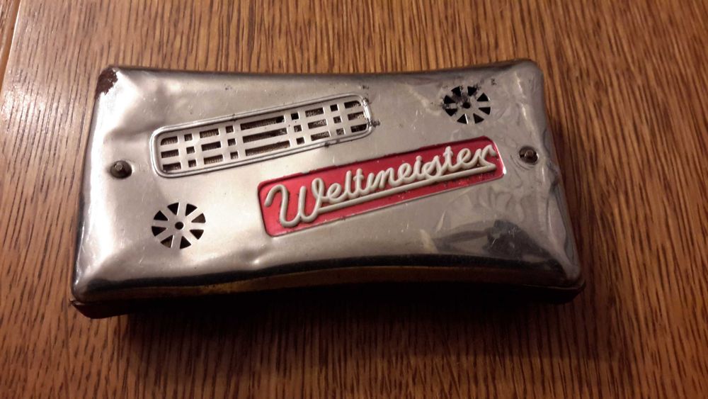 Стара хармоника има забележи