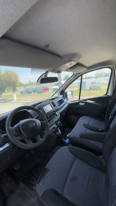 Duba frig , Opel Vivaro frigorific cu priza de stationare 220v de vanzare