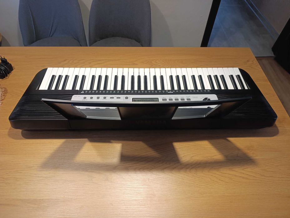 Синтезатор Yamaha YPT-270