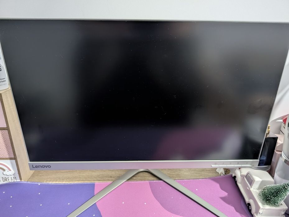 Vând monitor Lenovo l24q-10