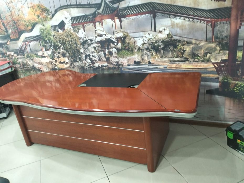 стол для переговоров, конверенц стол